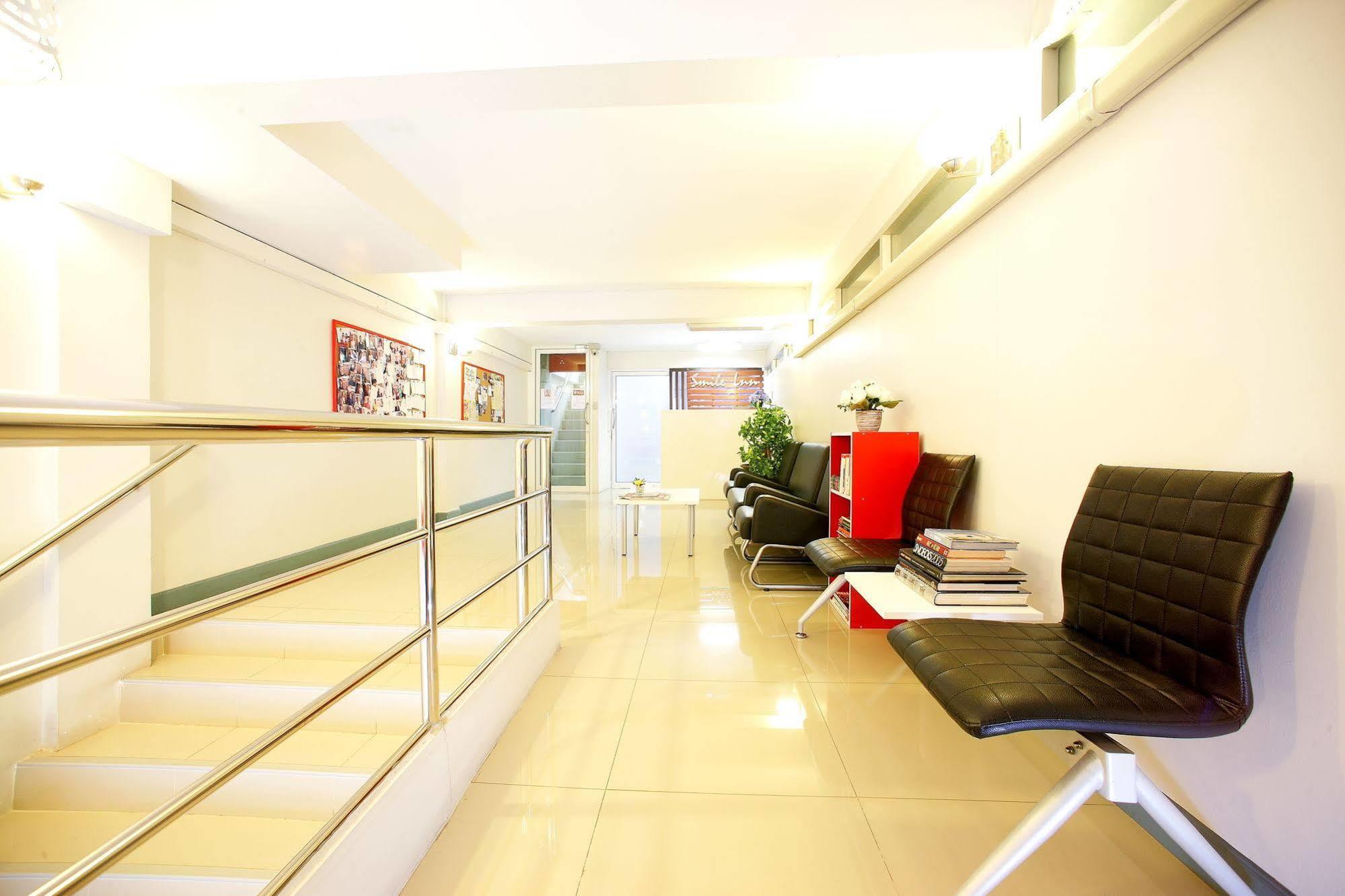 Smile Inn Bangkok Luaran gambar